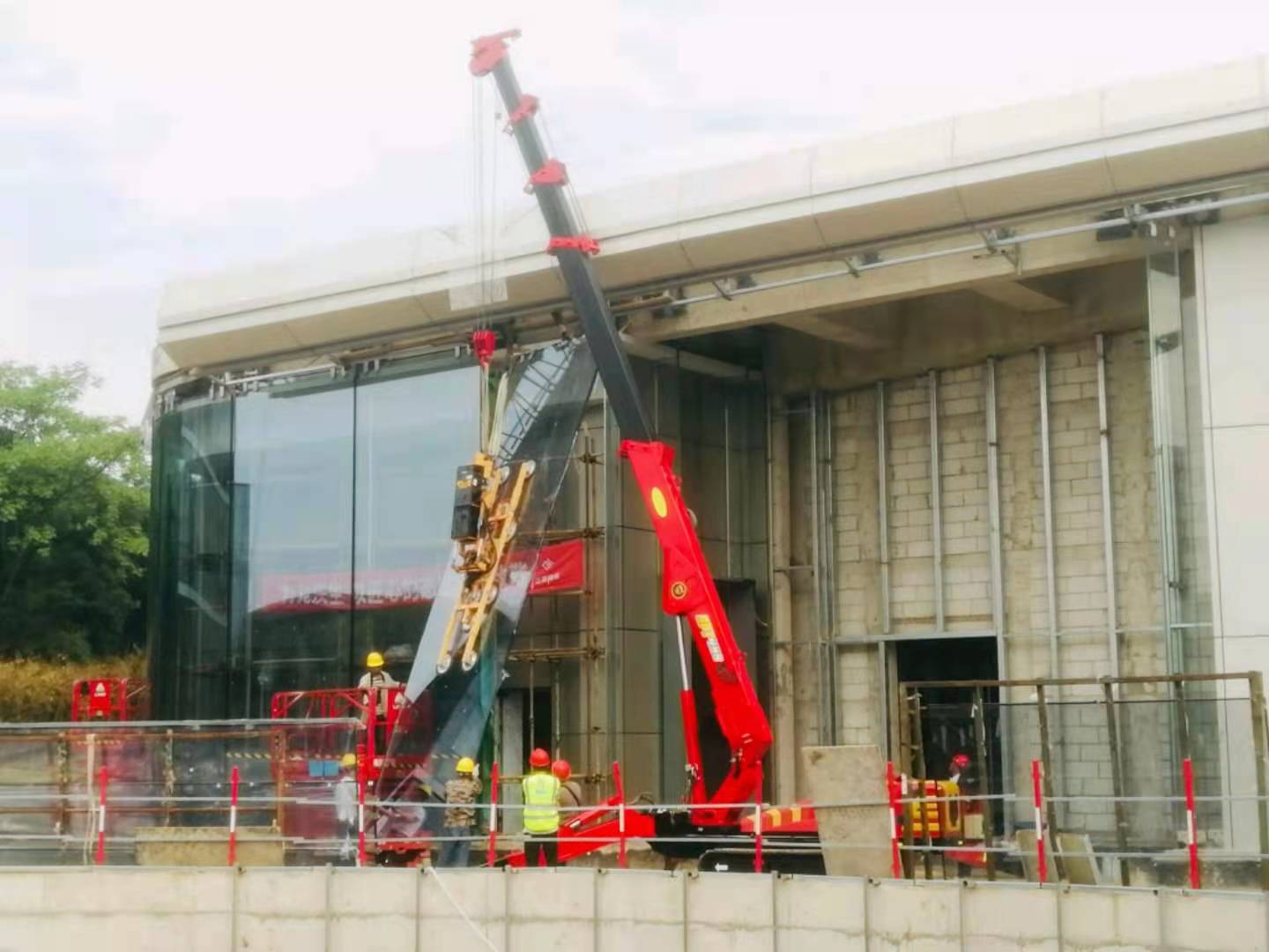 SPT499 spider crane